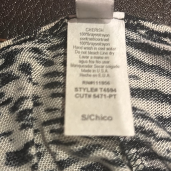 Francesca’s Collection black and white vintage y2K smocked zebra print top - Picture 7 of 7